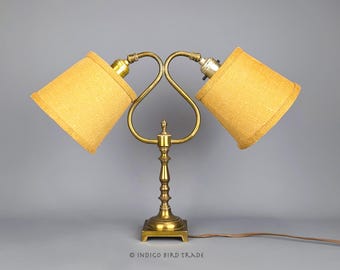 Vintage Lampe aus massivem Messing mit Doppelschirmen | Antike Bronze Schwanenhals Akzent Tischlampe mit zwei Armen