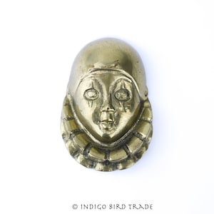 Vintage Brass Harlequin Clown Face Wall Hanging Decor Small Mime Mask Wall Mounted Figurine Statue Sculpture Paperweight Antique Gold Metal