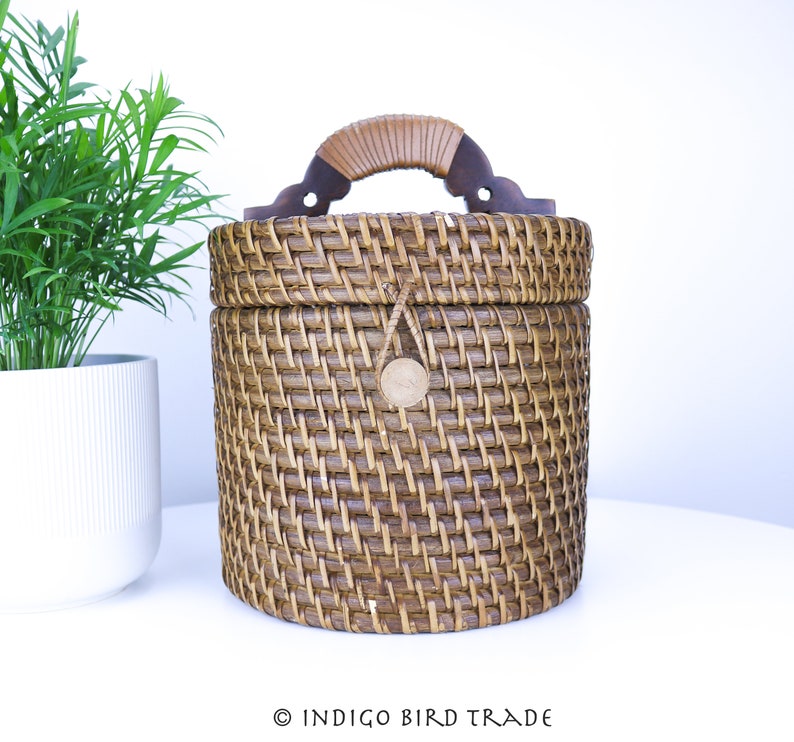 Vintage Rattan Round Basket with Lid and Wood Handle | Antique Handwoven Wicker Container Tote Bag | Wooden Picnic Basket Magazine Holder image 1
