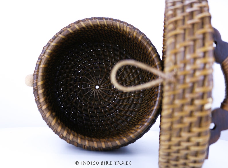 Vintage Rattan Round Basket with Lid and Wood Handle | Antique Handwoven Wicker Container Tote Bag | Wooden Picnic Basket Magazine Holder image 6
