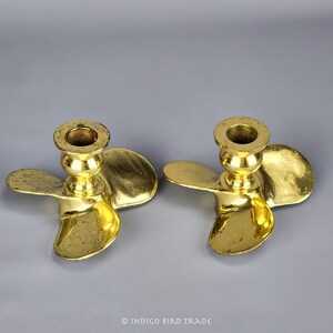 Paar Propeller-Kerzenhalter aus massivem Messing | Vintage Nautische Kerzenhalter Gold Metall Schiff Boot Propeller Kegel Kerzenhalter Strandhaus