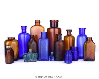 Botellas de medicina antiguas de azul cobalto y ámbar / Boticario vintage Frasco de medicamentos Leche de magnesia / Colección de curas Química Antigua Farmacia Pequeña