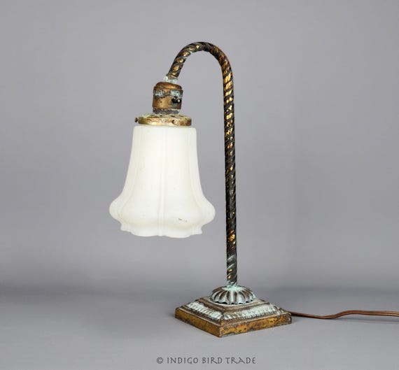 ガラス シェード フランス製 サイン入 アールヌーボー～デコ 洋館