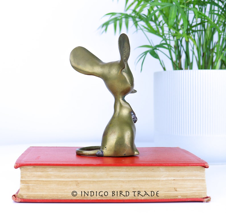 Lovely Brass Mouse Figurine Vintage | Mid Century Gold Metal Mickey Mouse Paperweight Statue | Animal Sculpture Minnie Mouse Christmas Gift image 3