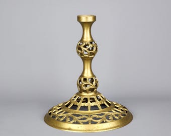 Vintage ljusstake i mässingsfiligran | Utsmyckad ljusstake i mässingsmetall | Antik ljusstake i fransk stil med blommotiv