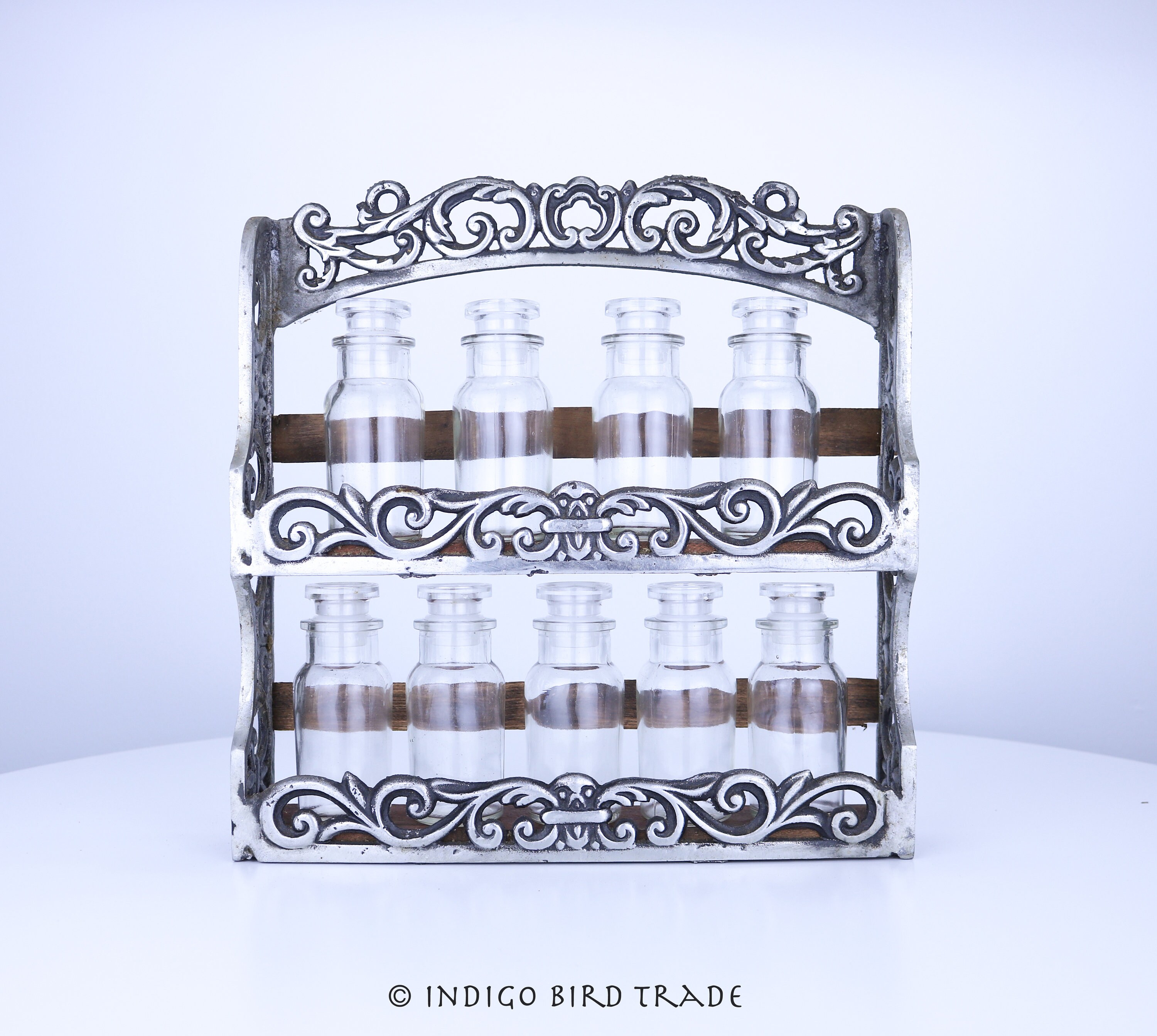 Spice Rack with 5 Black Retro Glass Spice Jars