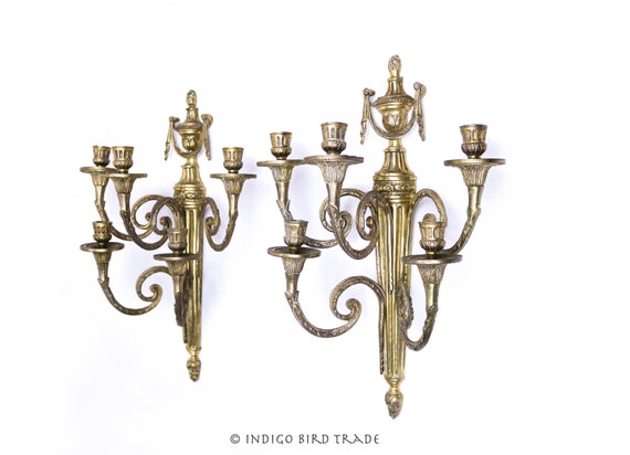 19th Century Pair of French 5-arms Bronze Wall Sconces Louis XVI
