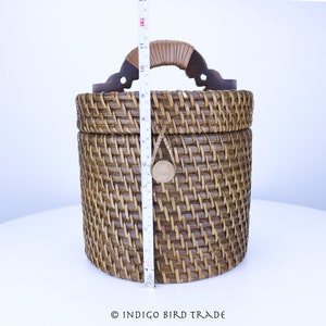 Vintage Rattan Round Basket with Lid and Wood Handle | Antique Handwoven Wicker Container Tote Bag | Wooden Picnic Basket Magazine Holder image 8