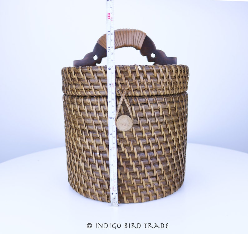 Vintage Rattan Round Basket with Lid and Wood Handle | Antique Handwoven Wicker Container Tote Bag | Wooden Picnic Basket Magazine Holder image 8