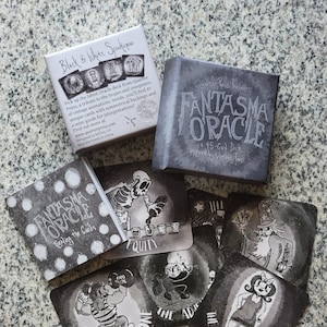 The Fantasma Oracle! 45 pocket-size Cards based on Vintage Toons, Oracle Deck / Tarot