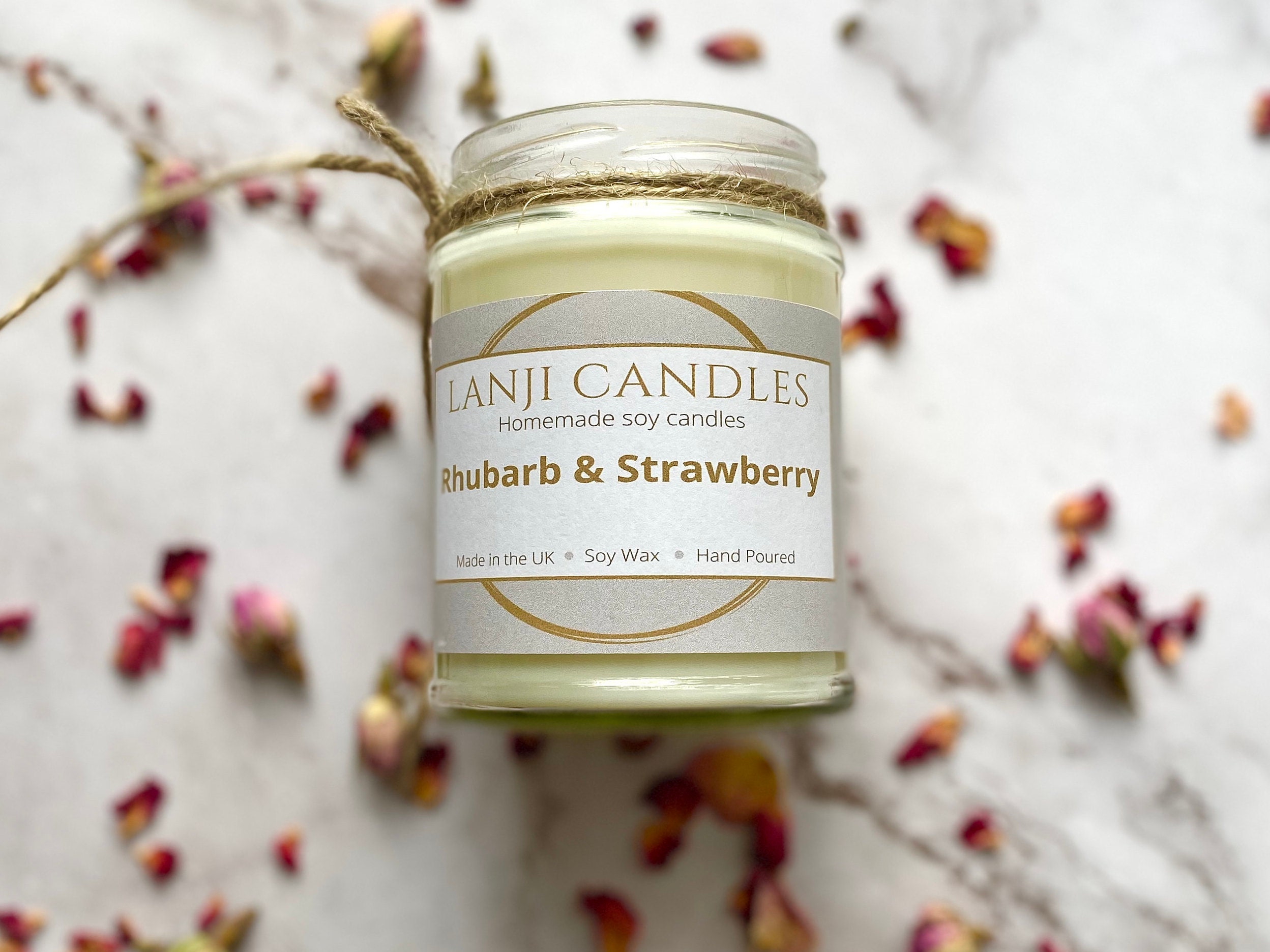 Rhubarb & Strawberry scented soy candle Candle with Etsy Nederland