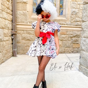  LQBNZQZ Toddler Girls Cruella Deville Costume Halloween Black  2021 Dalmatian Dress for Kids Clothes Set with Stole Wig 5-12 Years  (White01, 4-5 Years) : Clothing, Shoes & Jewelry