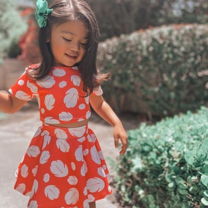 Girl’s lilo crop top & skirt set