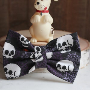 Halloween Pet Bow Tie, Skulls Pet Bow Tie, Fall Doggie Bow Tie, Halloween Dog Bow Tie, Pet Accessories, Pet Gifts, Halloween Bow Ties