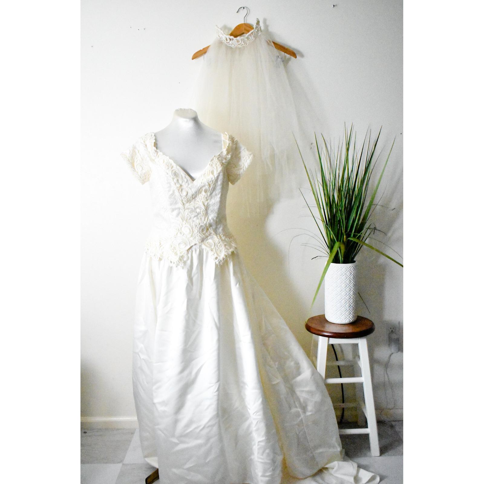 white dresses for engagement photos Ruched Cut Out Dress With Slit VIP Employee Cards Size:US4/UK8/EU36 Women's Valarie Stretch Modal