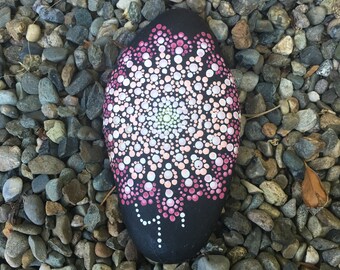 Mandala rock | Etsy