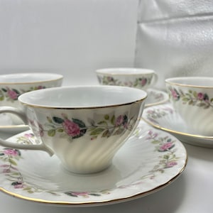 Set of Four Creative Japanese Fine China Tea Cups and Saucers Set
