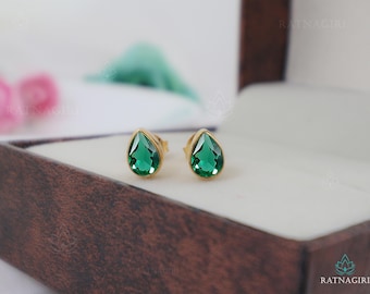 18k Gold Vermeil Emerald Pear Cut Stud Earrings, 925 Silver Bezel Set Minimalist Studs, Emerald Crystal Earrings, Mothers Day Gift