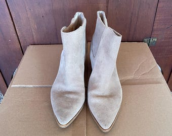 Women’s Sole Society Nubuck Ankle Boot