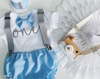 Baby boys Cake Smash Outfit. 1st Birthday set. Photo shoot. Braces, bow tie,nappy cover. Baby Blue and Grey/ silver.