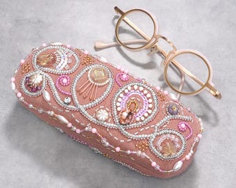 Beaded Eyeglass Case No.1 / Hard Type / Pink & Sparkly / Statement One-of-a-Kind / Gift for Glasses Lovers / Reading Glasses Case