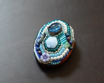 sparkly brooch, colorful brooch, statement brooch, embroidered brooch, art brooch, gorgeous brooch, beaded brooch, gift, 1