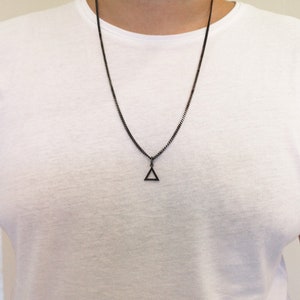 Men&#39;s Triangle Necklace - Custom Men Necklace - Mens Necklace -  Men&#39;s necklaces - Black jewelry for men - Triangle Pendant Necklace