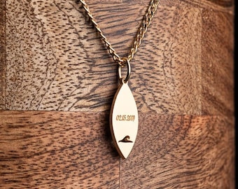 Handcrafted Surfboard Necklace with Personalized Engraving - Personalized Surfboard Pendant Necklace - Custom-Made Surfboard Charm Necklace