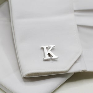 Gemelos de nombre personalizados - Gemelos personalizados - Gemelos de boda del novio - Regalo de padrinos de boda - Gemelos iniciales - Gemelos de libra esterlina