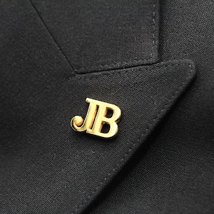 Pin de solapa con nombre inicial - Pin de solapa con letras - Pin de solapa con iniciales personalizadas