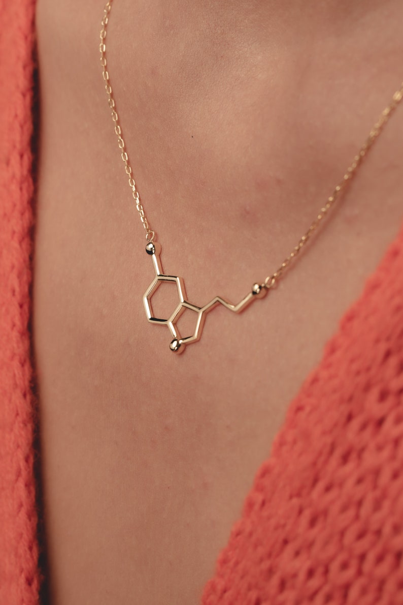 Personalisierte Serotonin Molekül Halskette Silber Molekül Halskette Gold Serotonin Halskette Geschenk Wissenschaft, Wissenschaft Schmuck-Glücksgeschenk Bild 6
