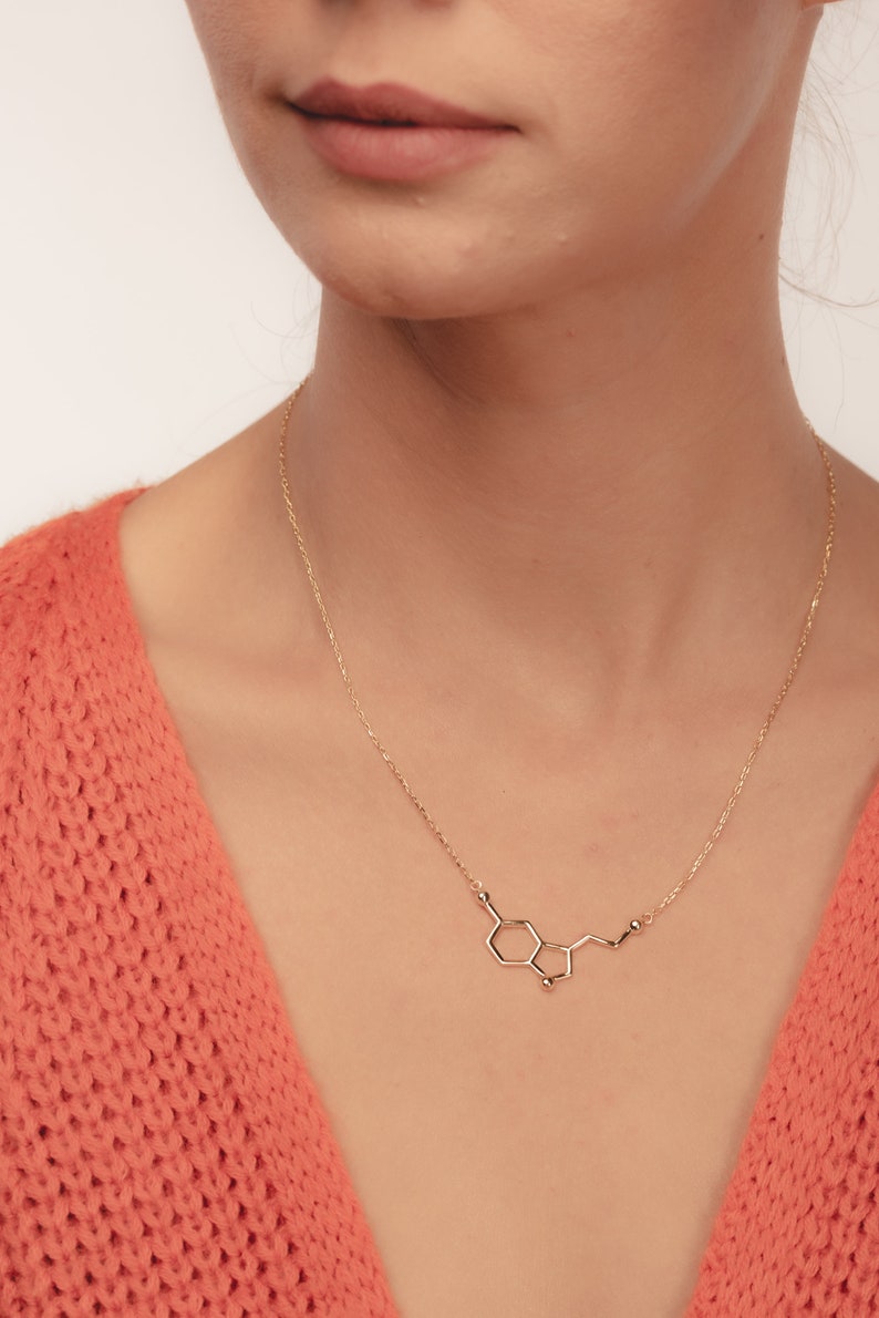 Personalized Serotonin Molecule Necklace Silver Molecule Necklace Gold Serotonin Necklace Gift Science, Science Jewelry-Happiness Gift imagem 3
