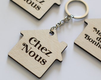 Porte-clés maison en bois, cadeau prêt à offrir pour pendaison de crémaillère, Porte-clés personnalisé avec prénom ou message, gravure laser