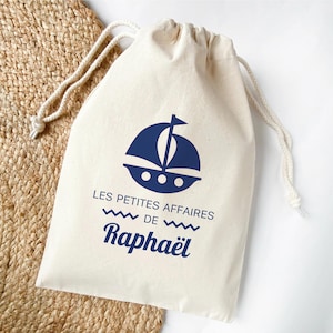 Pochon bateau marin, Sac personnalisé prénom, Les petites affaires, Pochon à cordelettes océan, Sac crèche maternelle, Tenue naissance