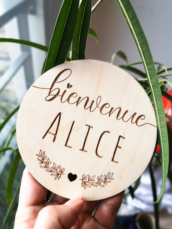 Carte étape bébé, carte bienvenue Bébé motif nature et petit coeur, diamètre 11cm