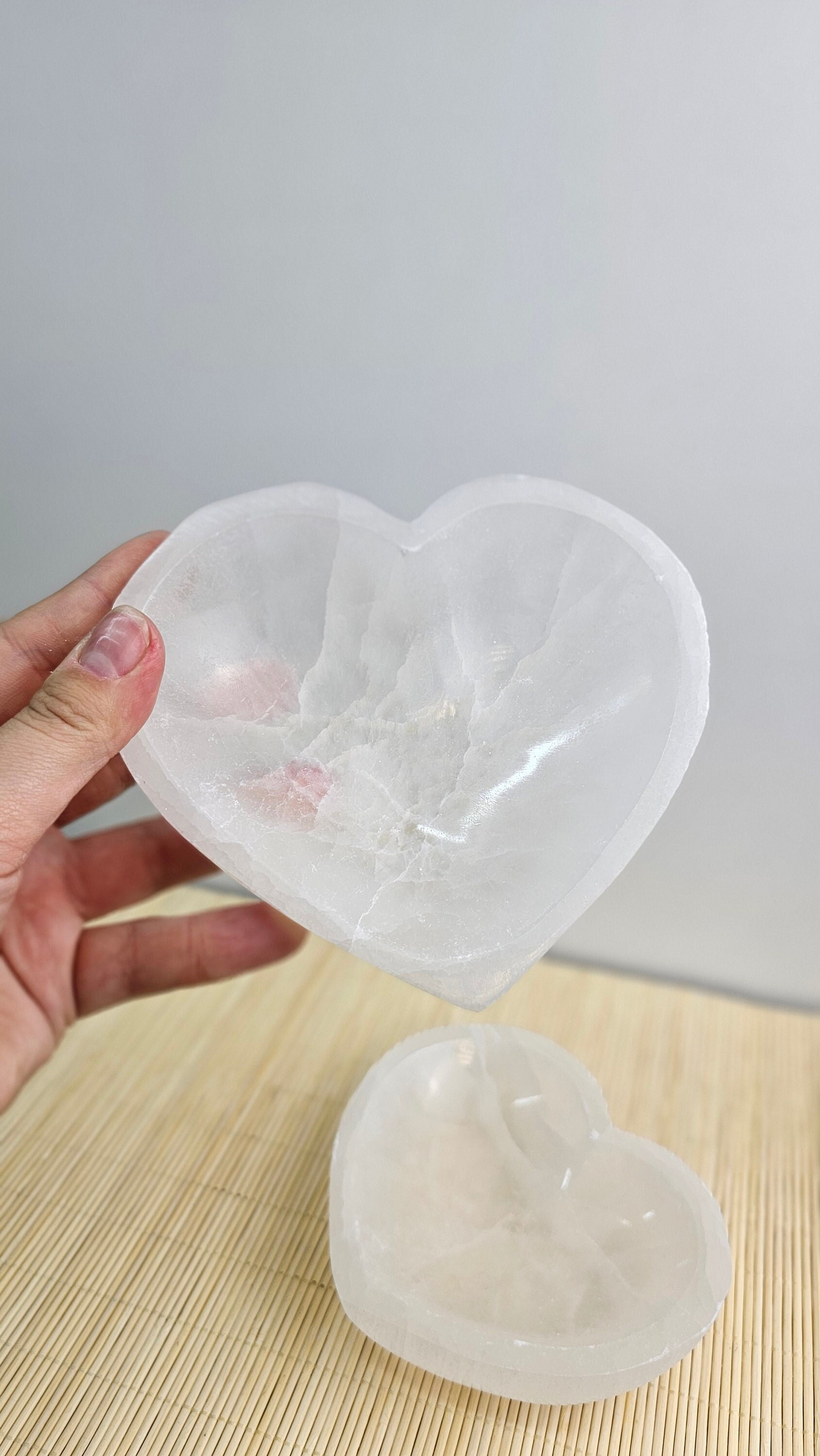 Handmade Selenite Heart Bowl: Moroccan Crystal Storage, Reiki Healing (15cm)