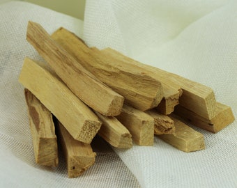 Peruvian Palo Santo Sticks: Natural Incense for Energy Cleansing