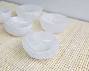 Handmade Selenite Crystal Bowl: Home Decor, Crystals Holder (6 cm)