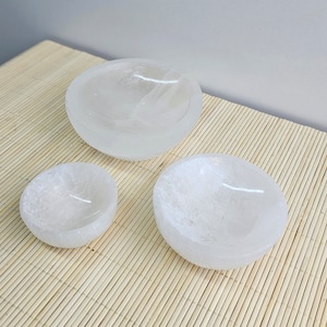 Selenite Round Bowl 6 cm, 8 cm, 10 cm | Crystals Storage Bowl | Handmade Gift | Crystals Lover | Crystals Holder | Home Decoration Gift