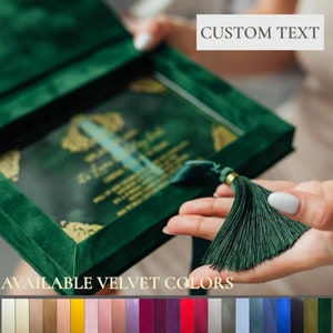 Scatola per inviti di nozze in velluto verde di lusso in pelle scamosciata | Inviti di nozze in acrilico in scatola e nappa di lusso | Monogramma di matrimonio personalizzato