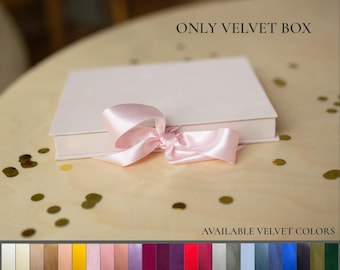 Pink Velvet Box for Invitation Card | Gold Foil Custom Monogram | Birthday Elegant Box | Bridesmaid Box Personalized | Green and Gold