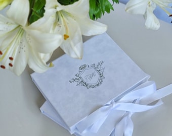 MUESTRA DE INVITACIÓN - Conjunto de terciopelo de lujo \ Caja \ Tarjeta italiana \ Tarjeta de acrílico transparente \ Sello de cera \ Caja de invitación de boda