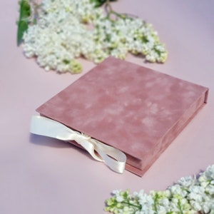 Caja de terciopelo de boda para invitaciones de tarjeta de 5.12 "x 5.12" / Solo cajas de terciopelo / Caja de regalo Caja de invitación de ducha nupcial / Caja de invitación de cumpleaños