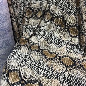 Snake Skin Fabric par yard Snake Print Stretchy Fabric Overlay pour Skinny Dress Pub Costumes 63 pouces Largeur