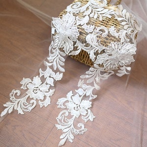 Mirror Pair Flower Appliques Embroidery Floral Vine Lace Applique White Party Dress Accessories