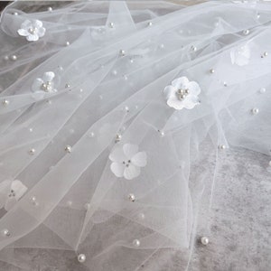 White 3D Flower Lace Fabric Beads Flower Lace Mesh for Wedding Dress Prom Dress