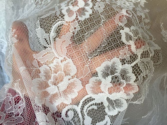 Lingerie 3 meters French Eyelash Lace Fabric Chantilly Lace Tulle for Wedding Dress,Bodice 59 inches Width