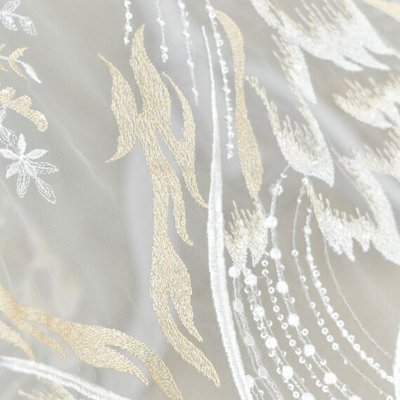 Shimmer Champagne broderie tissu Phoenix queue ajouré avec paillettes paillettes avec détails dentelle maille pour mariage robes de 51 cm de largeur vendues par yard 284ff0 Shimmer Champagne broderie tissu Phoenix queue ajouré avec paillettes paillettes avec détails dentelle maille pour mariage robes de 51 cm de largeur vendues par yard 284ff0