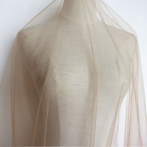 Tissu de dentelle de robe de mariée par mètre Robe de mariée illusion en dentelle de tulle 59 pouces de largeur