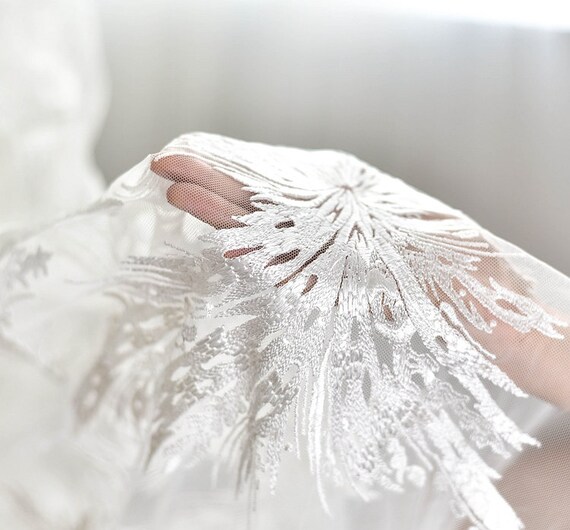 Shimmer broderie broderie Shimmer dentelle tissu avec des paillettes doux FloralTail dentelle Tulle gaze pour bal robes danse Costumes 49 pouces de largeur vendu par 1 yard 60de03 Shimmer broderie broderie Shimmer dentelle tissu avec des paillettes doux FloralTail dentelle Tulle gaze pour bal robes danse Costumes 49 pouces de largeur vendu par 1 yard 60de03
